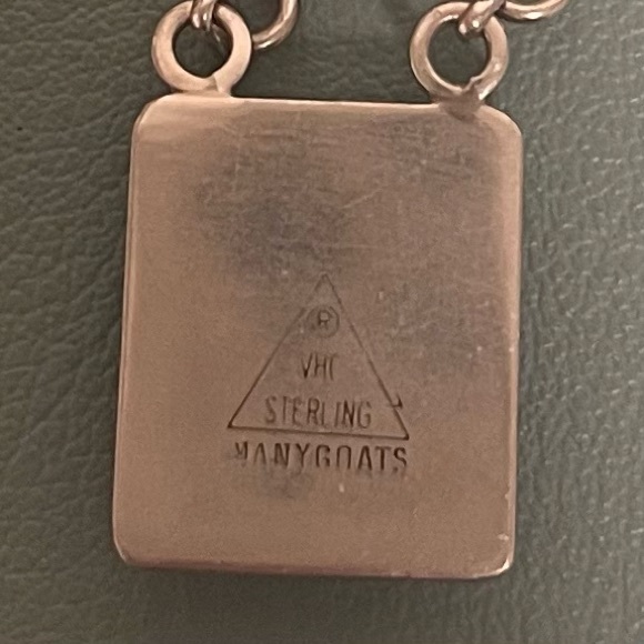 MANYGOATS Signed Native American Turquoise Inlay Necklace Pendant - Picture 7 of 10